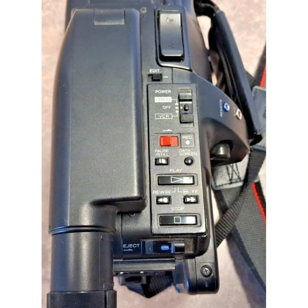 Vintage Nikon ACTION 8 VN-830 8mm Video Camera Recorder